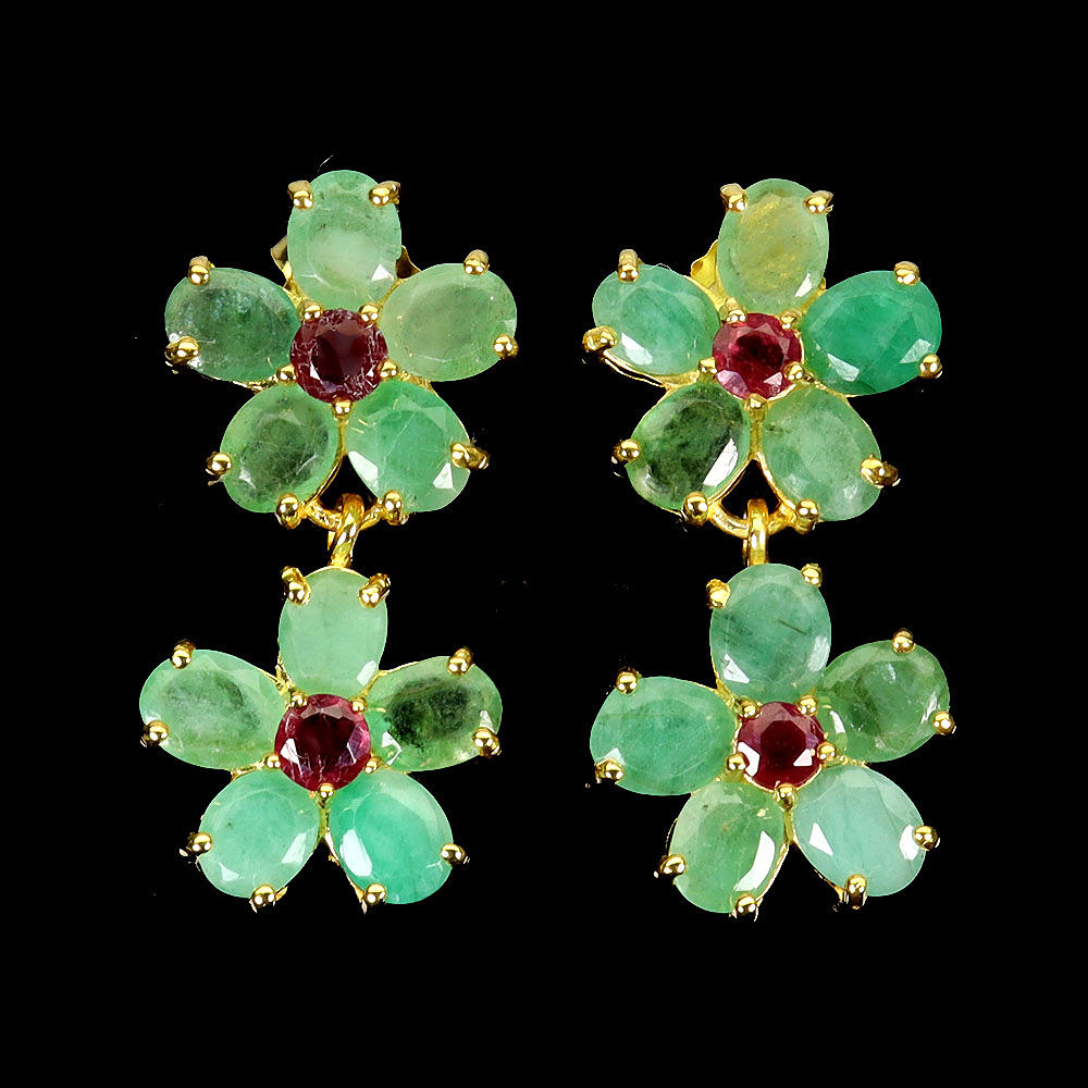 EMERALD FLOWER SHAPED SILVER EARRINGS