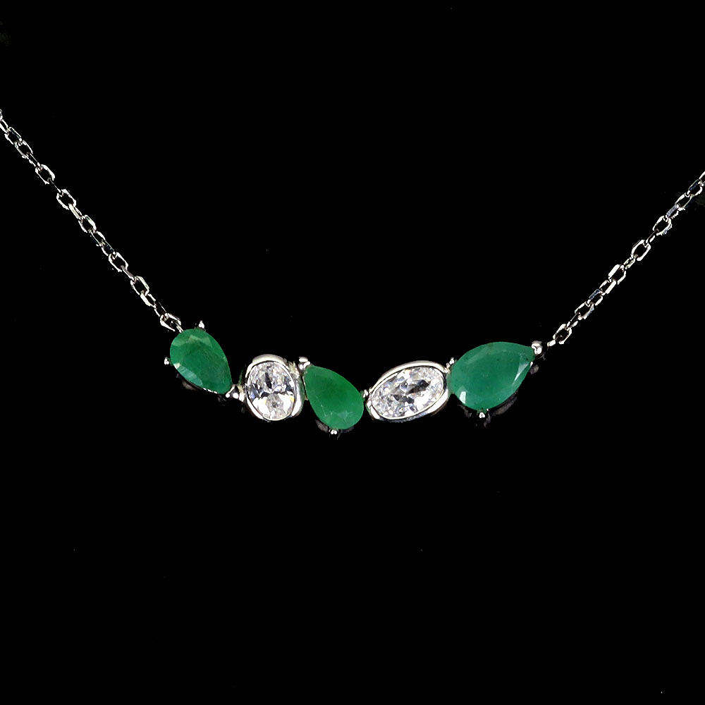 EMERALD AND WHITE STONE NECKLACE