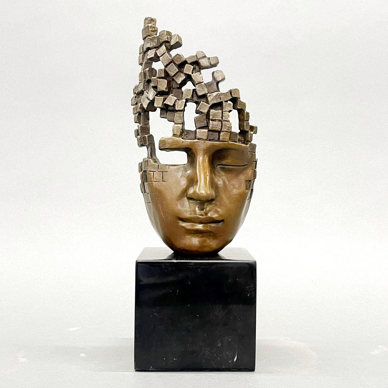 CONTEMPORARY BRONZE SCULPTURE
